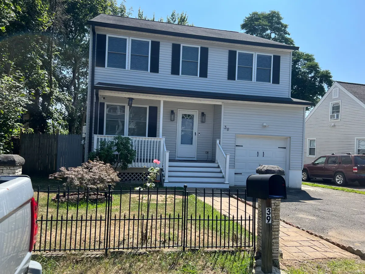 39 Moffitt Street #39, Bridgeport, CT 06606 - #1