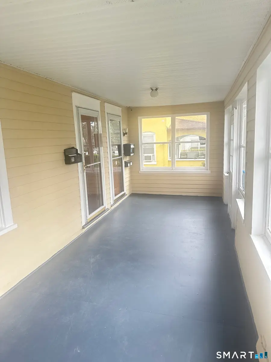 21-23 Sharon Street, Hartford, CT 06112 - #3