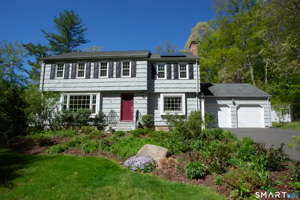 19 Lawton Drive, Simsbury, CT 06070