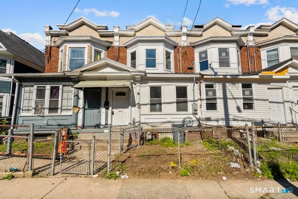 1735 Central Avenue, Bridgeport, CT 06610 - #1