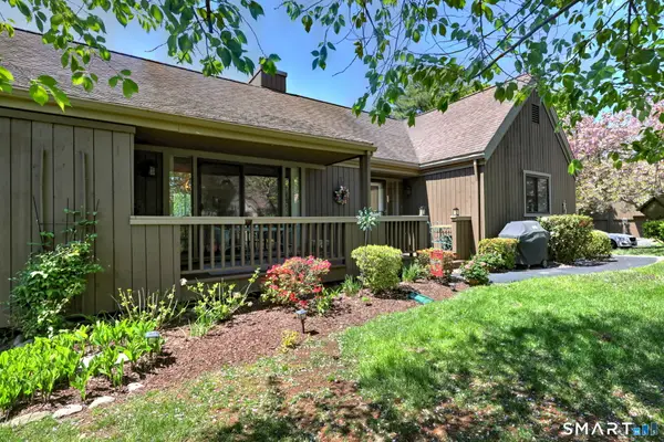96 Seminole Lane #A, Stratford, CT 06614