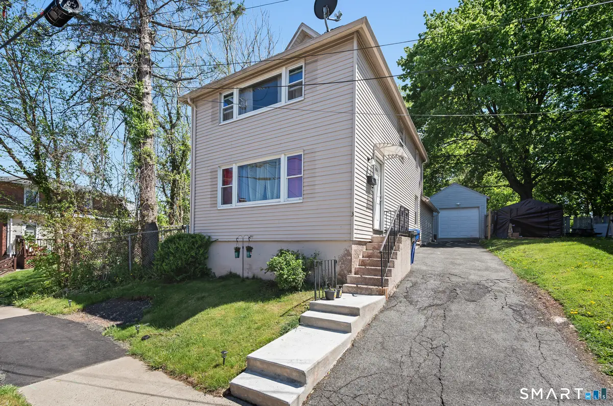 3 Flower Street, Middletown, CT 06457 - #1