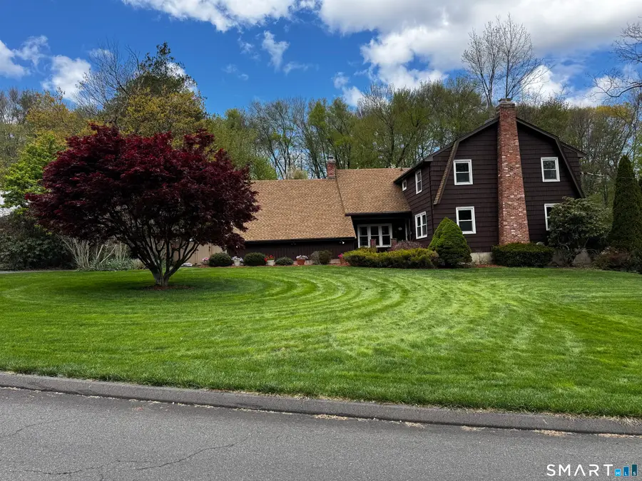10 Cliffmount Drive, Bloomfield, CT 06002 - #2