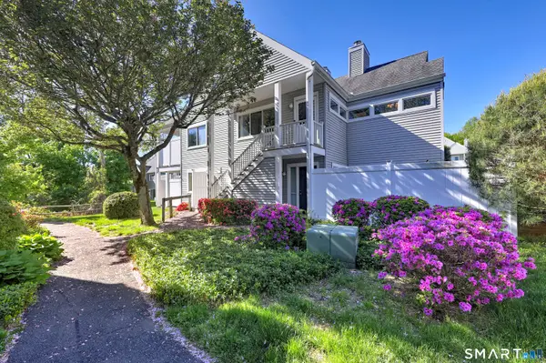70 Country Place #70, Shelton, CT 06484