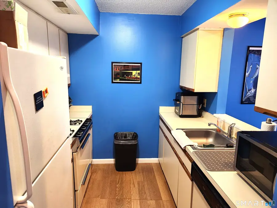 1690 Dixwell Avenue #5, Hamden, CT 06514 - #2