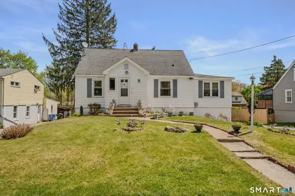 59 Flyers Drive, Norwich, CT 06360