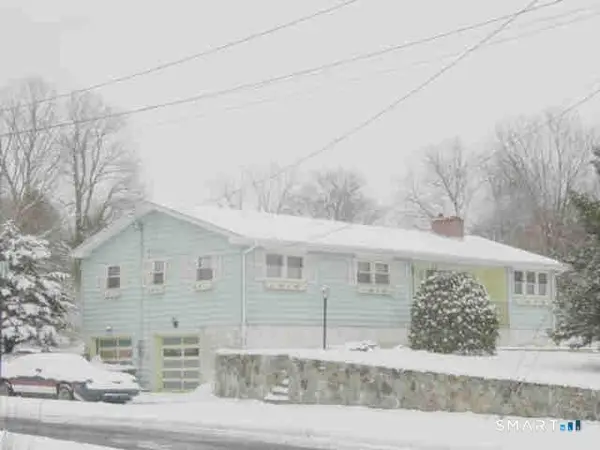 15 Birch Road, New Fairfield, CT 06812