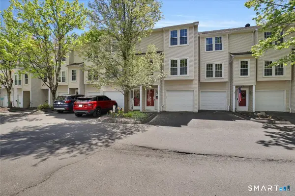 380 Hitchcock Road #168, Waterbury, CT 06705