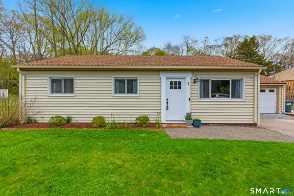 1 Meadow Lark Lane, Stonington, CT 06378
