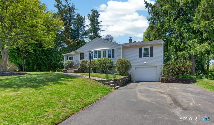 181 Crescent Circle, Cheshire, CT 06410 - #2