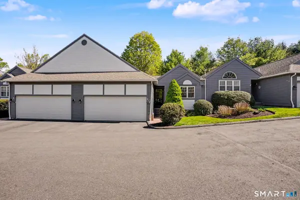 29 Greystone #29, Shelton, CT 06484