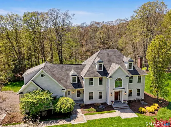 10 Chapman Place, Redding, CT 06896