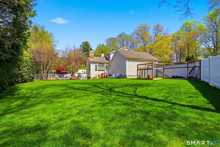 33 Club Circle, Stamford, CT 06905 - #3