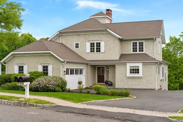 9 Damia Drive #9, Danbury, CT 06810