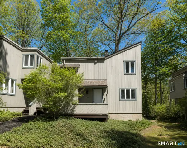8 Lyle Court #G, Farmington, CT 06032