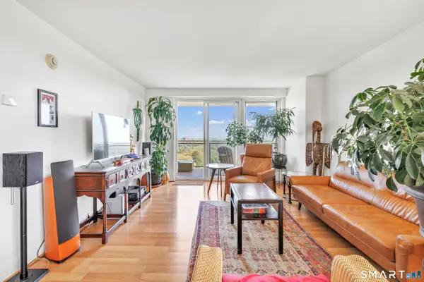 2625 Park Avenue #PHD, Bridgeport, CT 06604