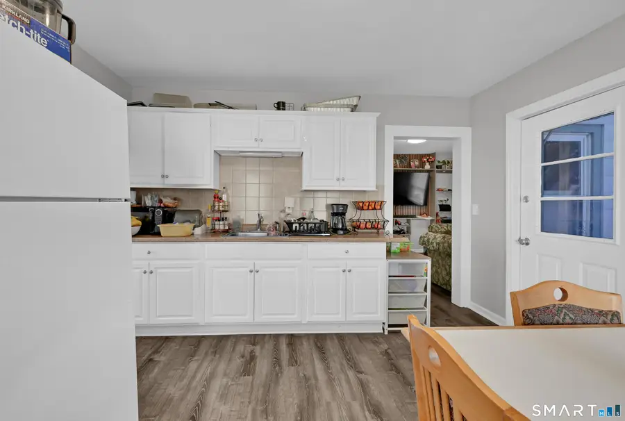 18 Mallory Street, Danbury, CT 06810 - #3