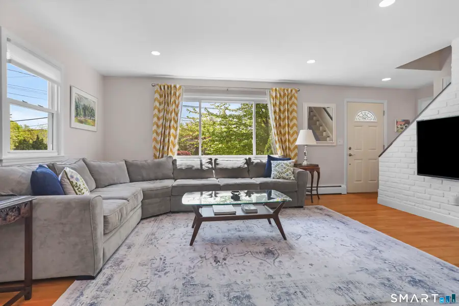 10 Leann Drive, Norwalk, CT 06851 - #3