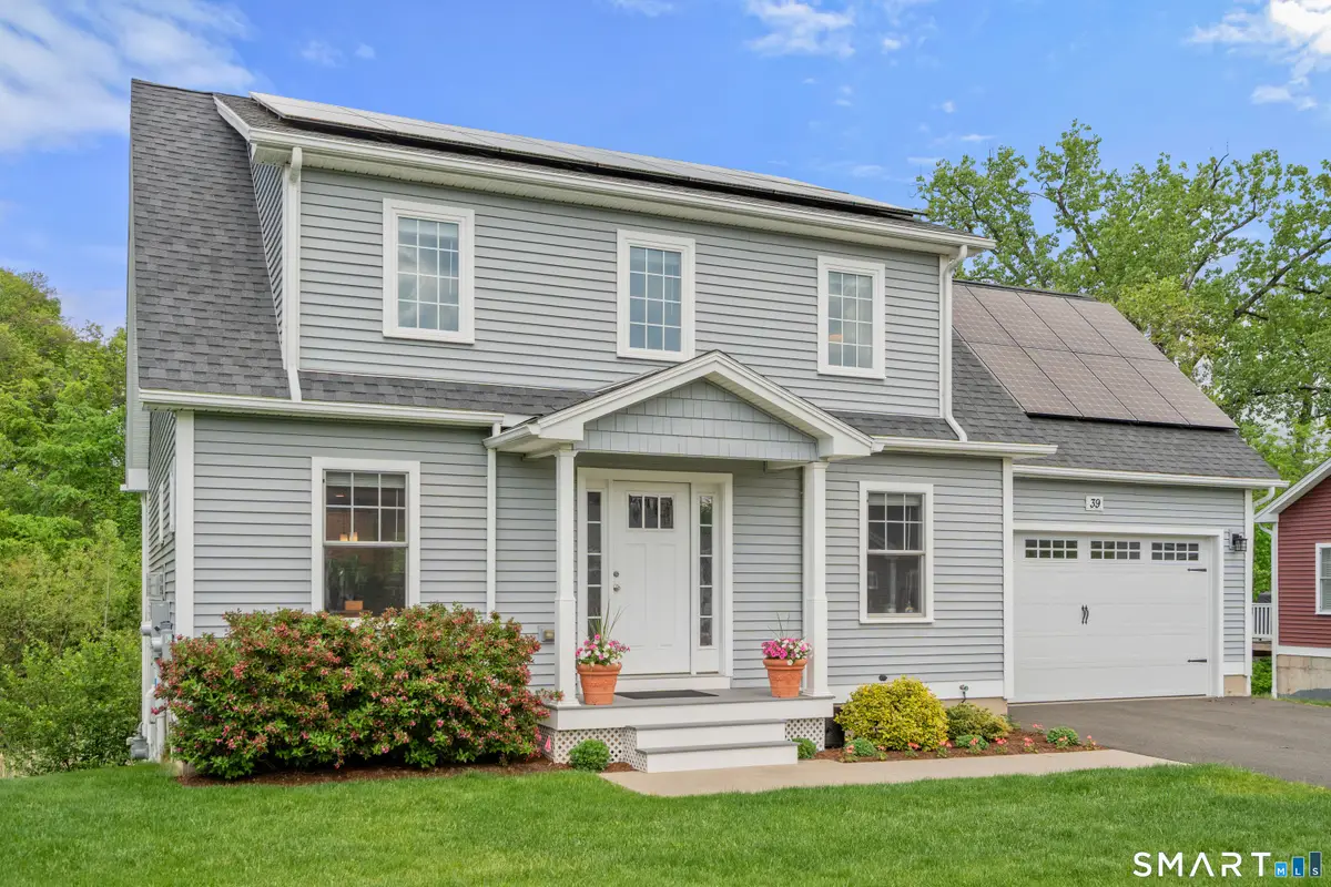 39 Chapman Chase, Windsor Locks, CT 06096 - #1
