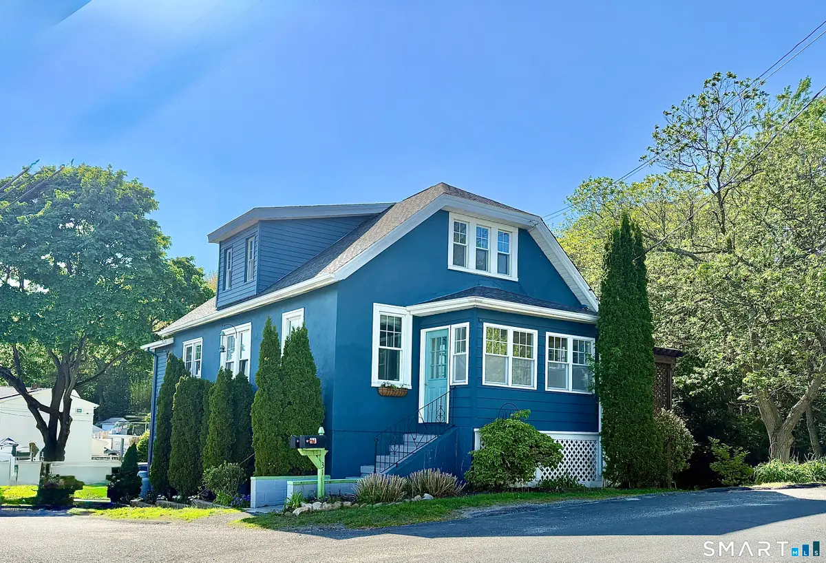 31 Hillcrest Avenue, Waterbury, CT 06705 - #1