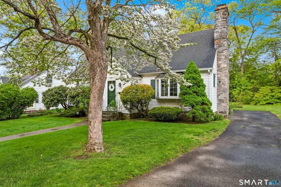 27 Theroux Avenue, Waterbury, CT 06708 - #3