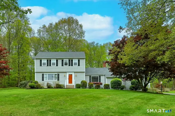 41 Tuttle Court, Bethany, CT 06524