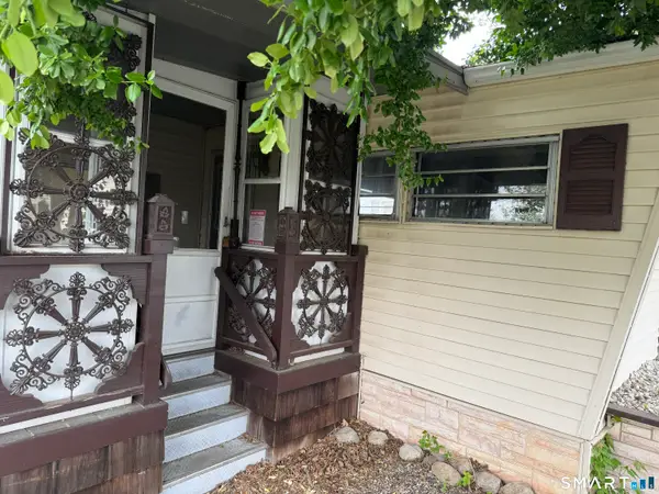 31 Rivermead Boulevard, East Hartford, CT 06118