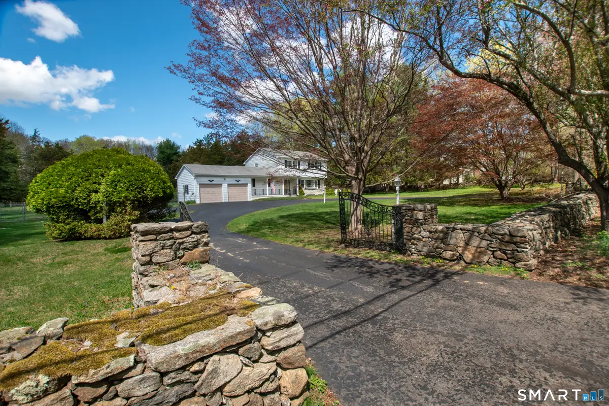2010 North Street, Fairfield, CT 06824 - #1