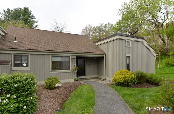 648 Heritage Village #B, Southbury, CT 06488