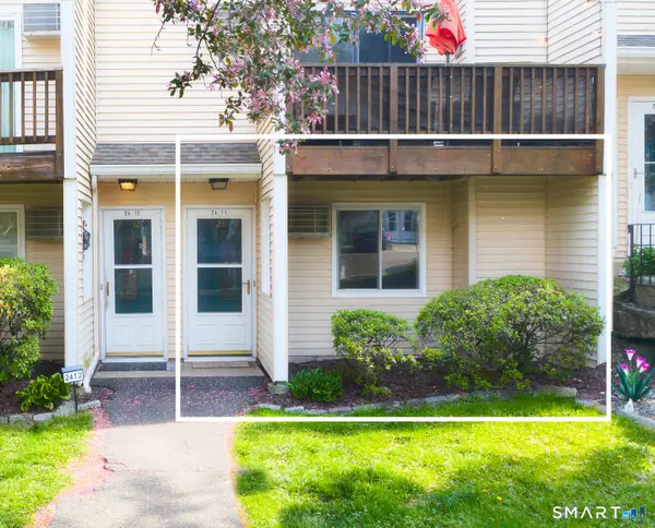8 Rose Lane #24-11, Danbury, CT 06811