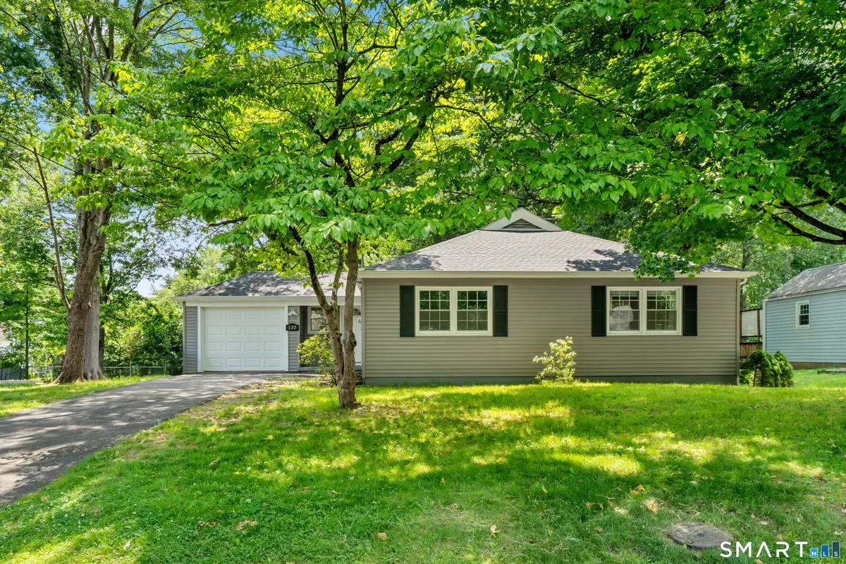 137 Brewster Road, West Hartford, CT 06117 - #1