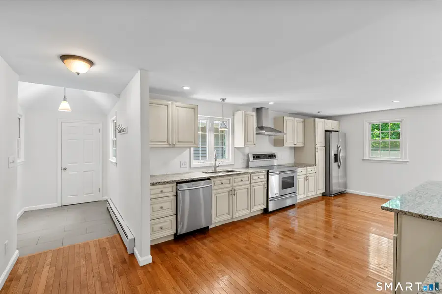 137 Brewster Road, West Hartford, CT 06117 - #3