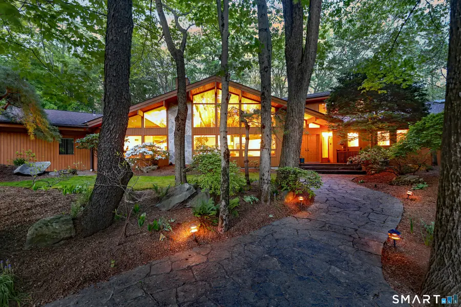 961 Green Circle, Orange, CT 06477 - #3