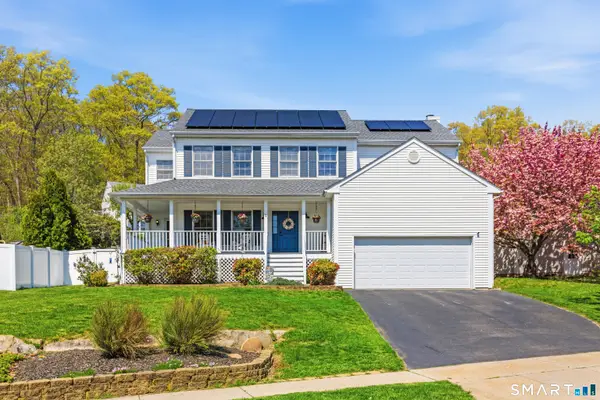 9 Clairmont Circle, Groton, CT 06355