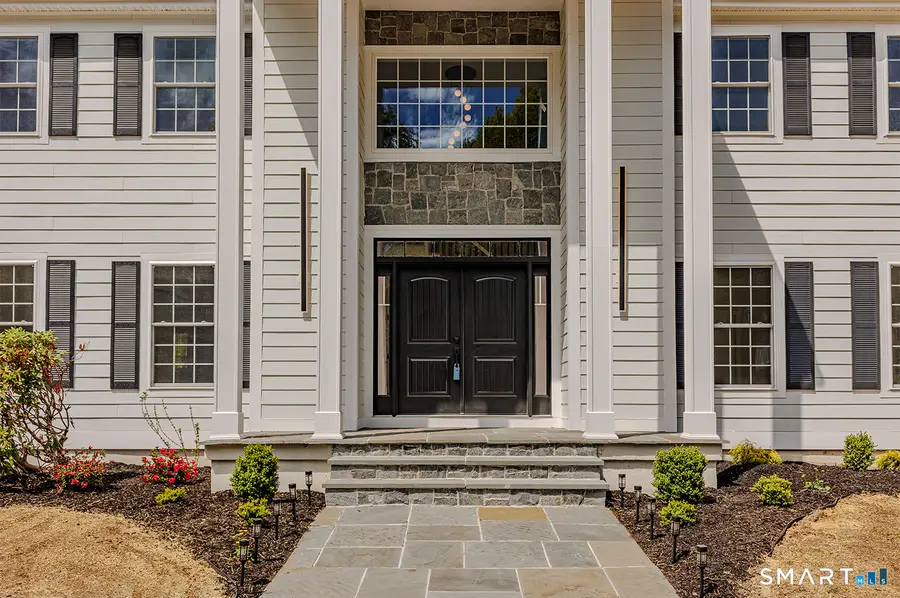 7 Queens Peak, Canton, CT 06019 - #2