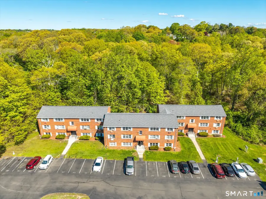 40-44 Briarwood Lane, Branford, CT 06405 - #2