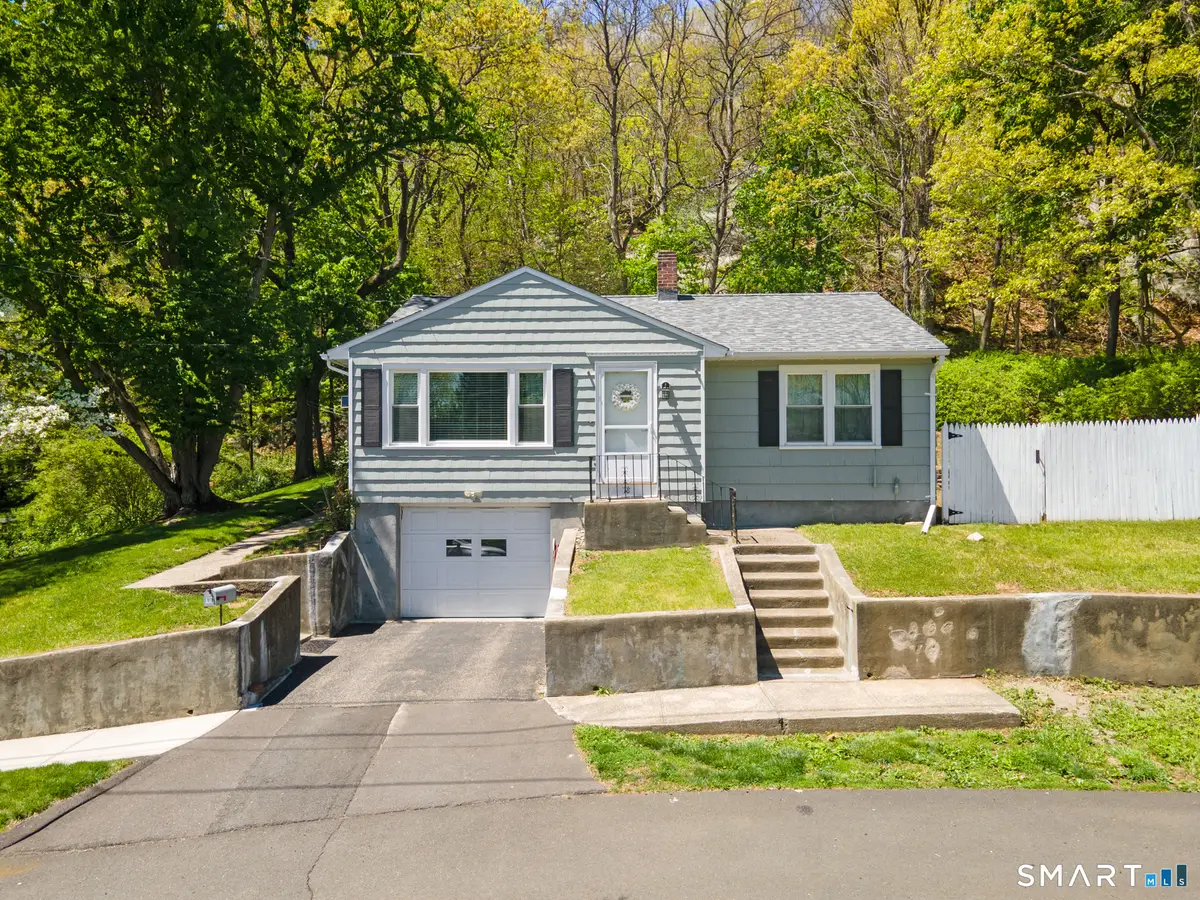 18 Shelton Street, Seymour, CT 06483 - #1