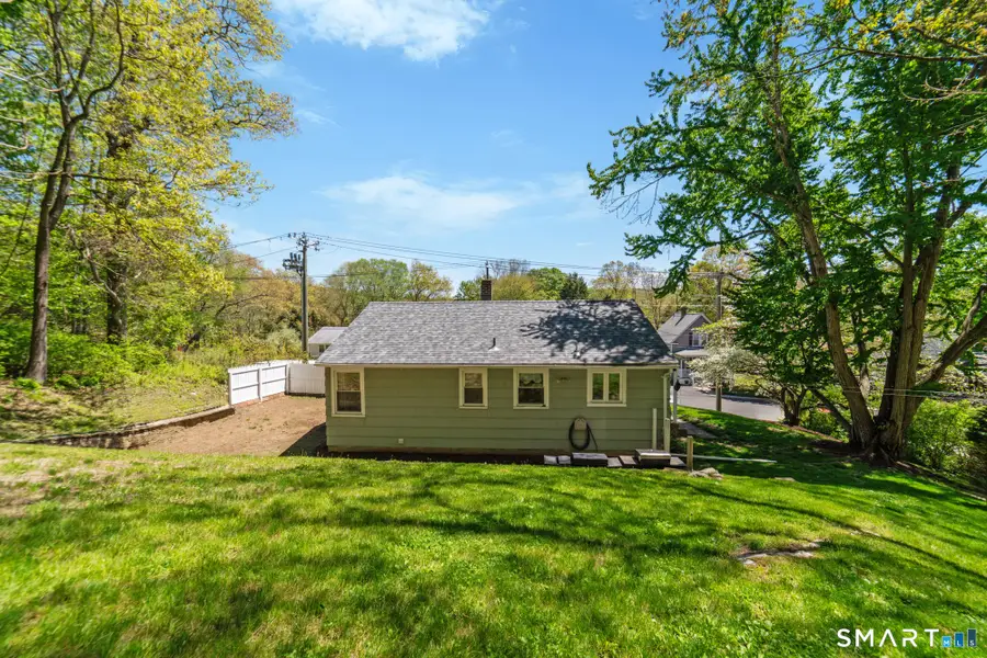 18 Shelton Street, Seymour, CT 06483 - #3