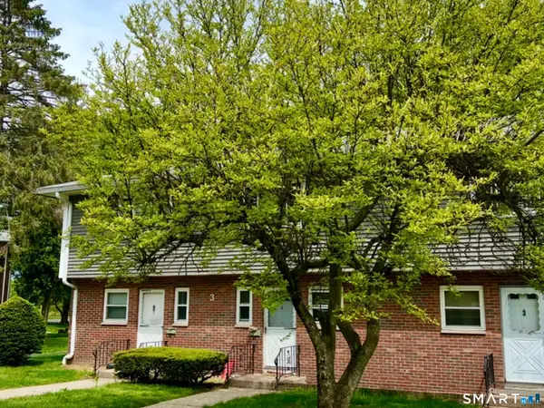 3 Camelot Drive #2, Bloomfield, CT 06002