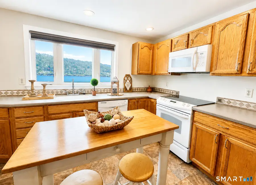 11 Jobs Gate 1, Portland, CT 06480 - #2