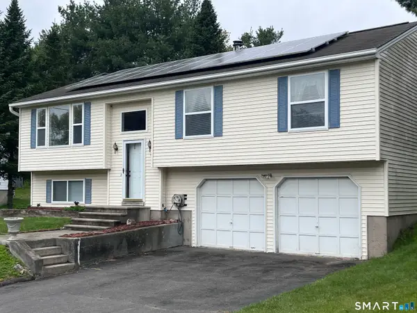 9 Brittany Lane, Naugatuck, CT 06770