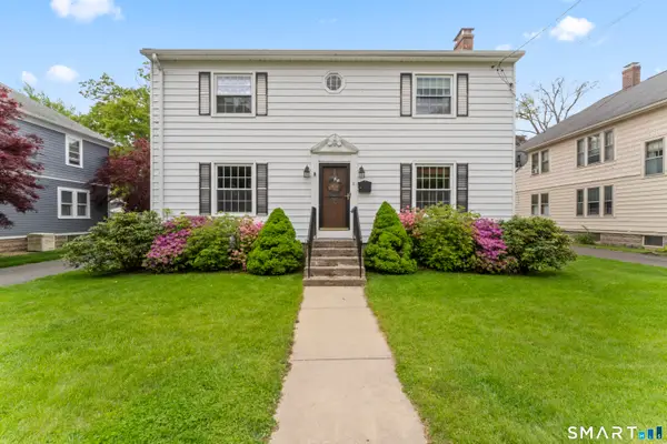 8 James Street, Windsor Locks, CT 06096