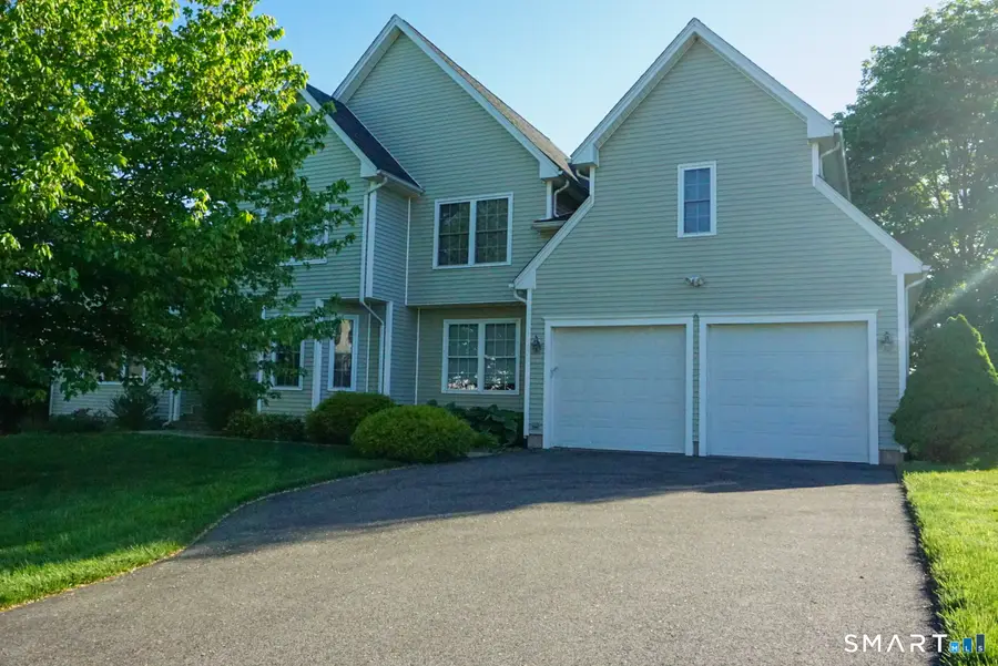 33 Knoll Ridge Court, Middletown, CT 06457 - #2