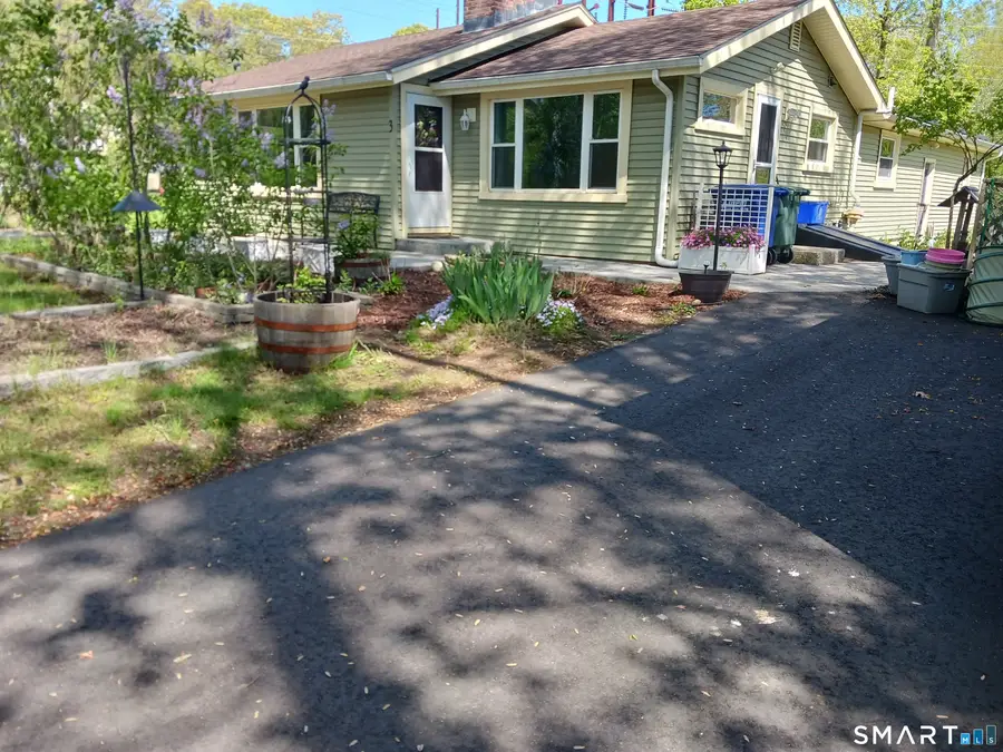 3 Vinegar Hill Road, Gales Ferry, CT 06335 - #2