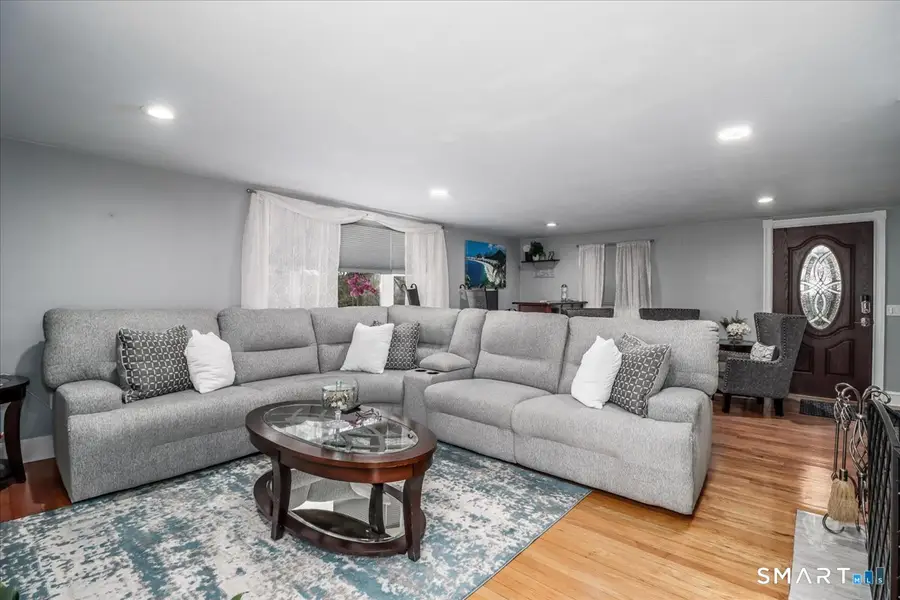 4 Farrell Road, Newtown, CT 06470 - #3