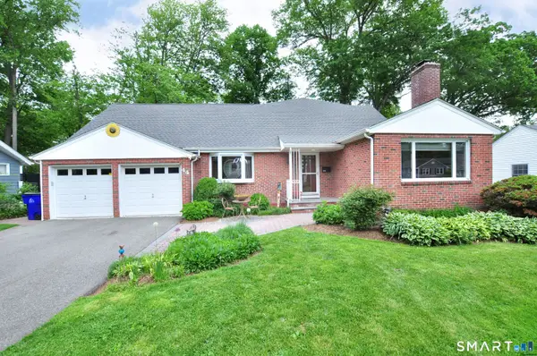44 Miamis Road, West Hartford, CT 06117