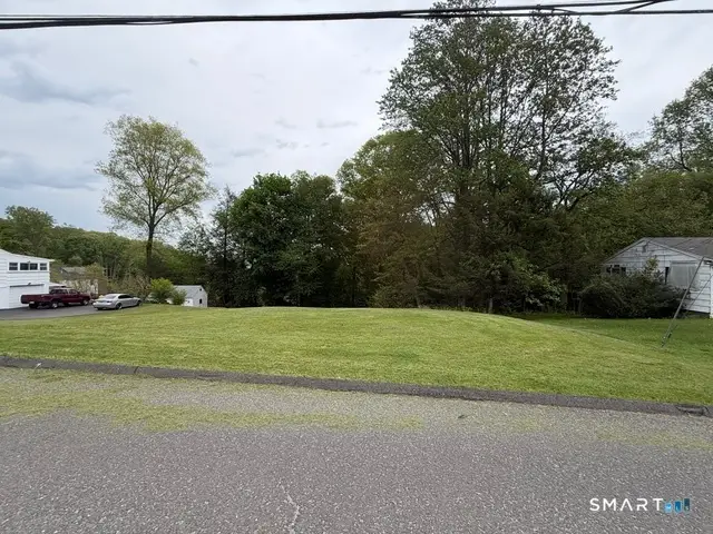 5 Bungay Terrace, Seymour, CT 06483 - #3