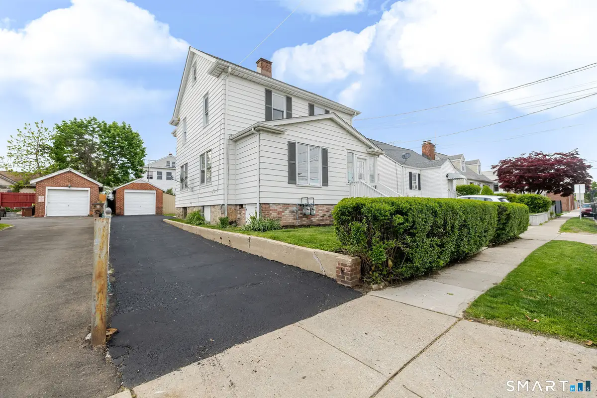 29 Roosevelt Avenue, Stamford, CT 06902 - #1