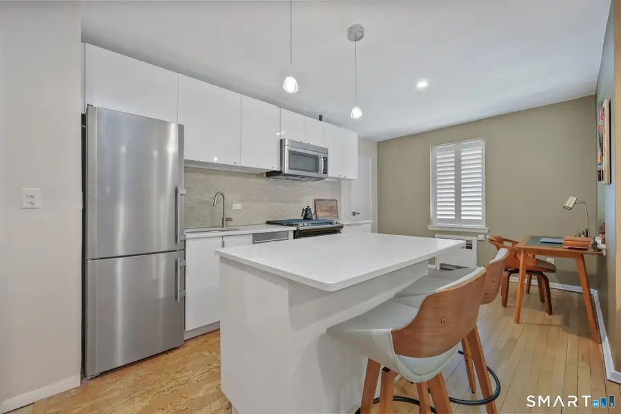 52 Lafayette Place #1F, Greenwich, CT 06830 - #2