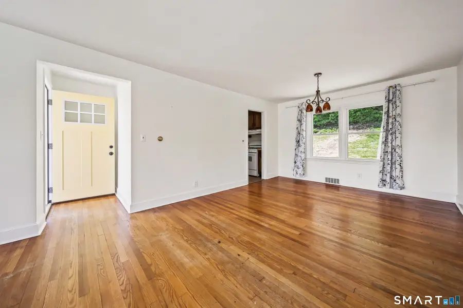 53 Glenview Avenue, Waterbury, CT 06708 - #3